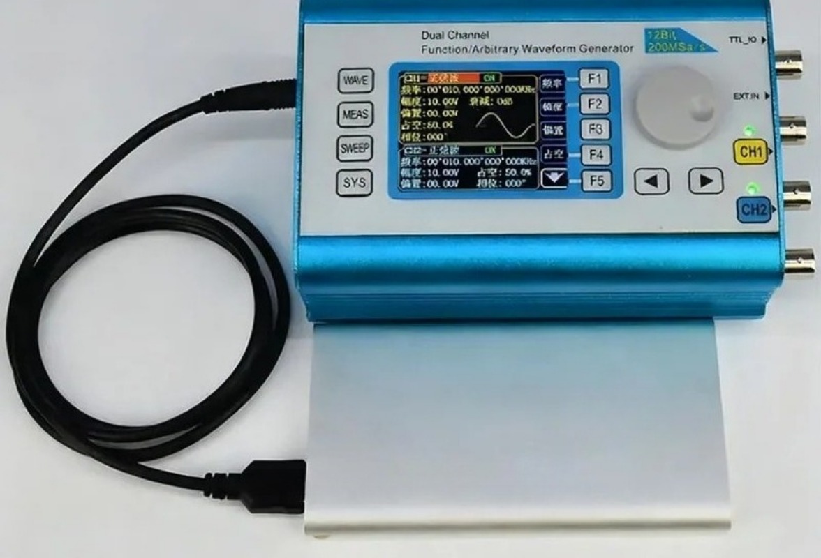 Function Arbitrary Waveform Generator - Generatore di Segnali a Doppio Canale